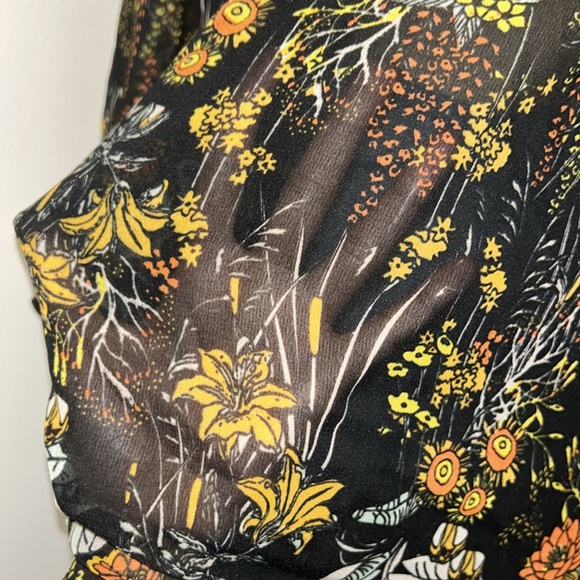 Sheer Tunic - Picture 4 of 7